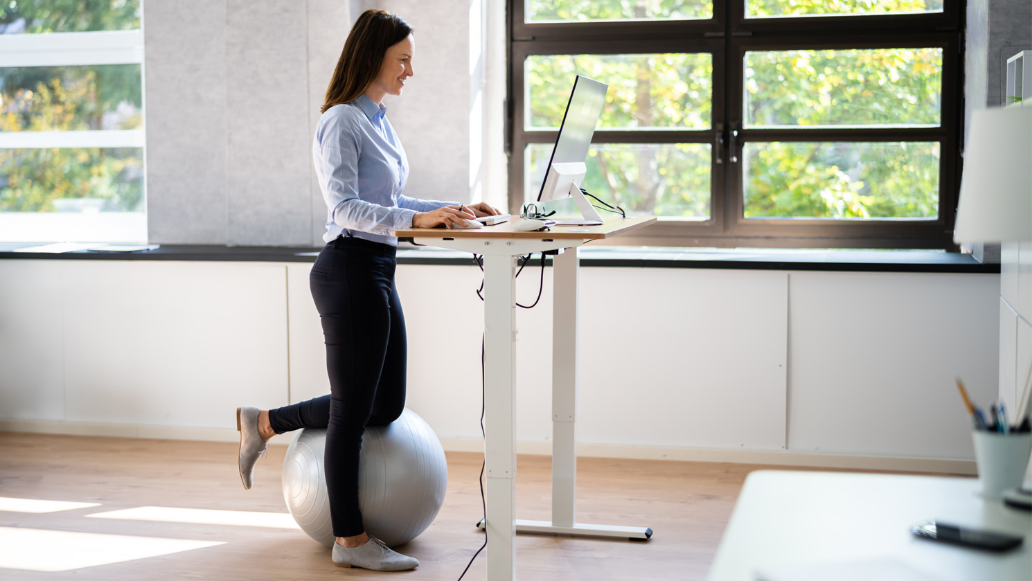 do you burn more calories at standing desk