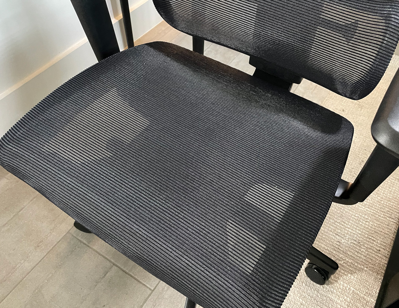 ErgoTune Supreme vs Sihoo M57 Office Chairs Which Is Best?